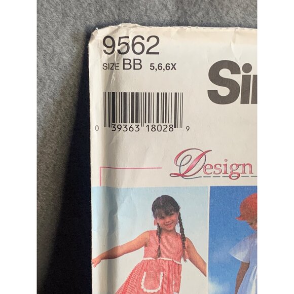 Simplicity Girl's Dress Sewing Pattern Sz 5-6X 9562 - Uncut - Picture 2 of 4